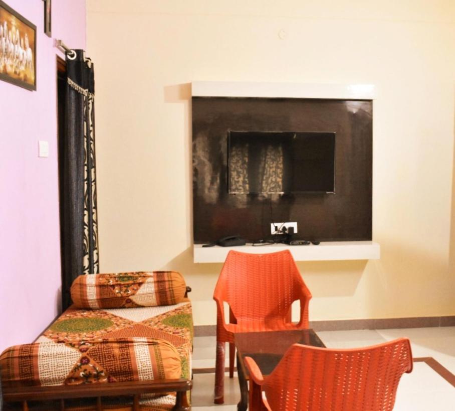 Sannidhi Service Apartments Τιρουπάτι Εξωτερικό φωτογραφία